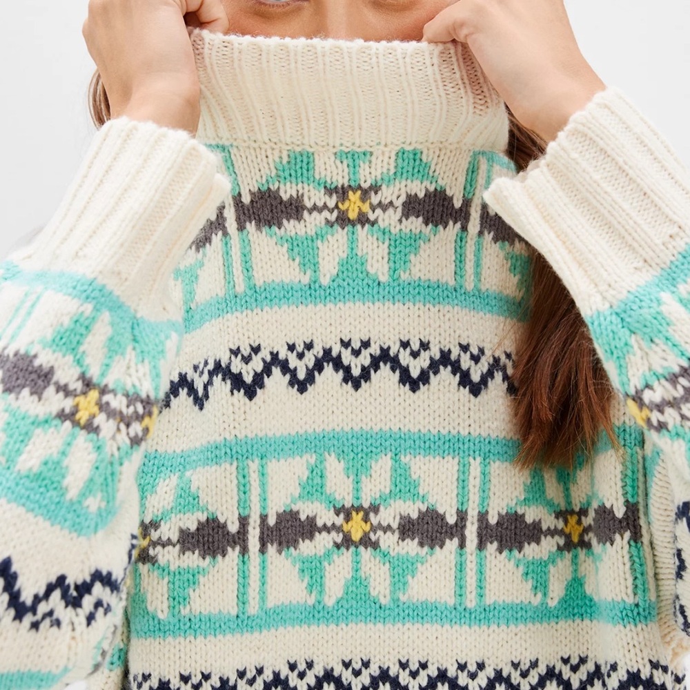NEW American Eagle Mock Neck Fair Isle Oversized Sweater Cozy Comfy NWOT - Picture 4 of 9